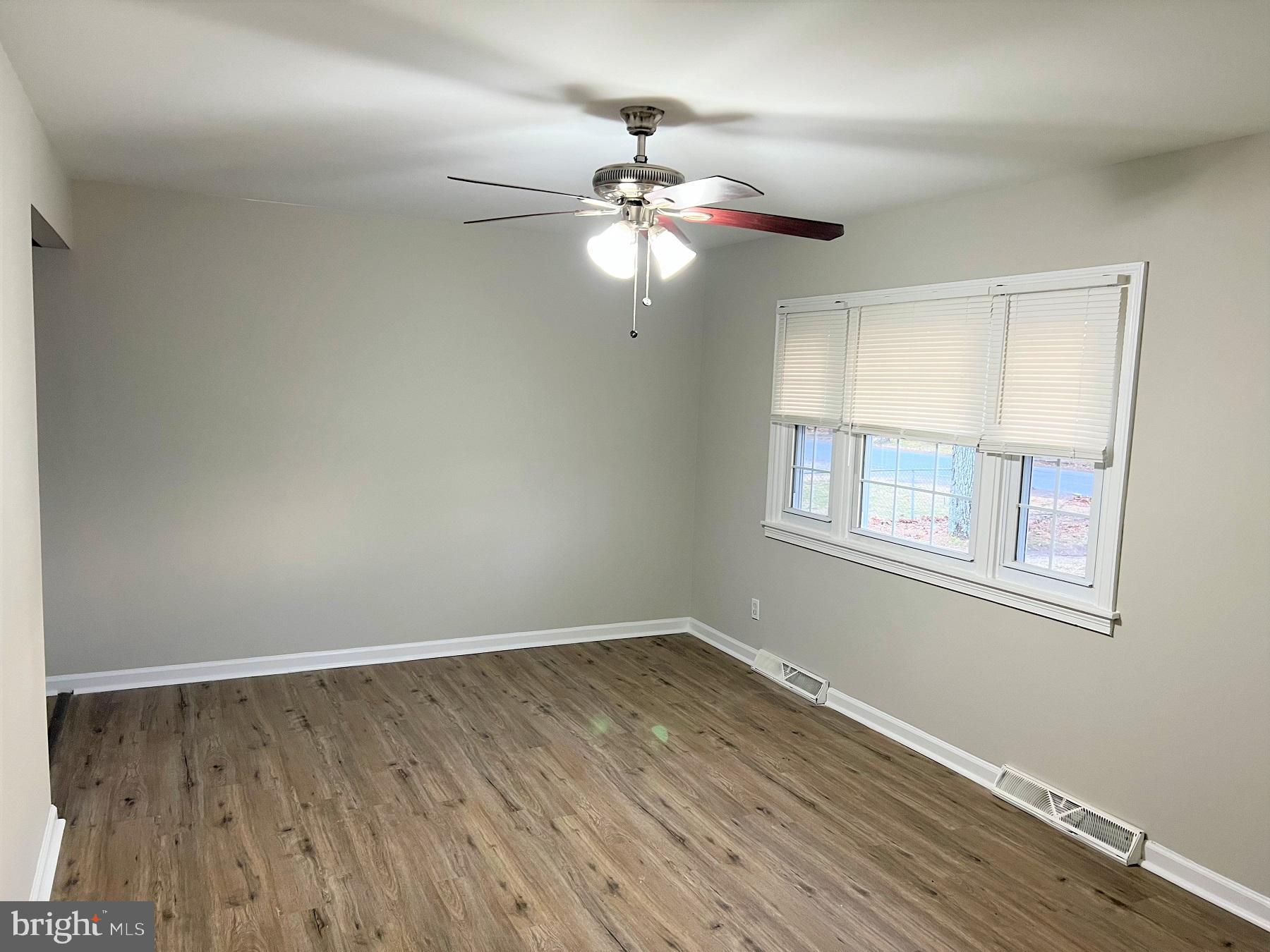 110 East Colton Lane Williamstown, NJ 08094 - Photo 6 of 17