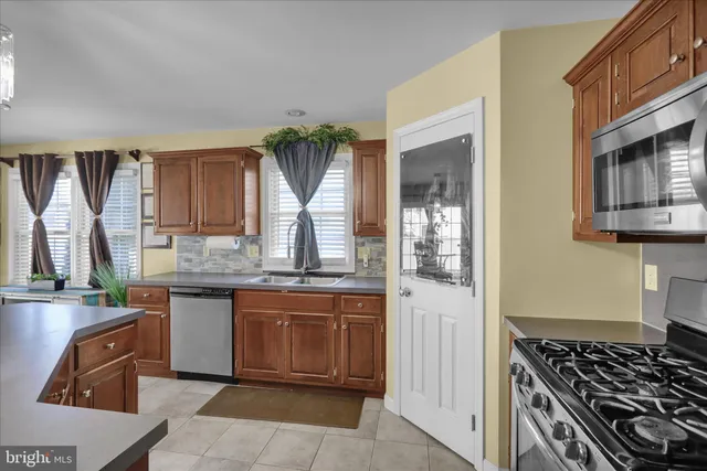 $310,000 | 1005 Parkway Drive, Reading, PA 19605