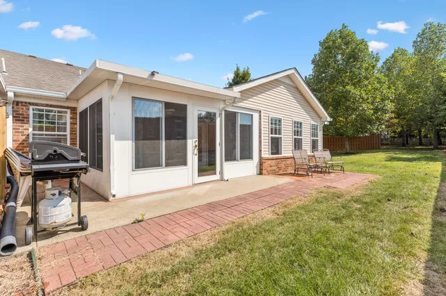 $394,500 | 644 Village Green Circle, Murfreesboro, TN 37128