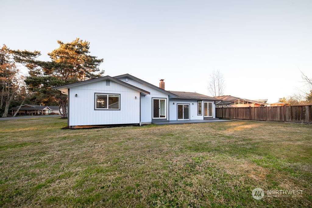 8216 Snohomish Road Blaine, WA 98230 - Photo 37 of 39