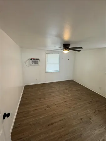 $1,590 | 2016 East Clifton Street, Unit B, Tampa, FL 33610