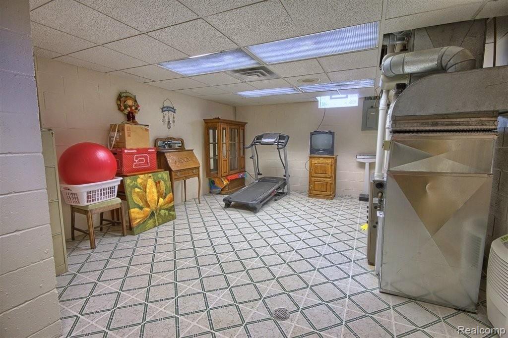23601 Chapman Road Macomb, MI 48042 - Photo 19 of 25 Lower Level.jpg