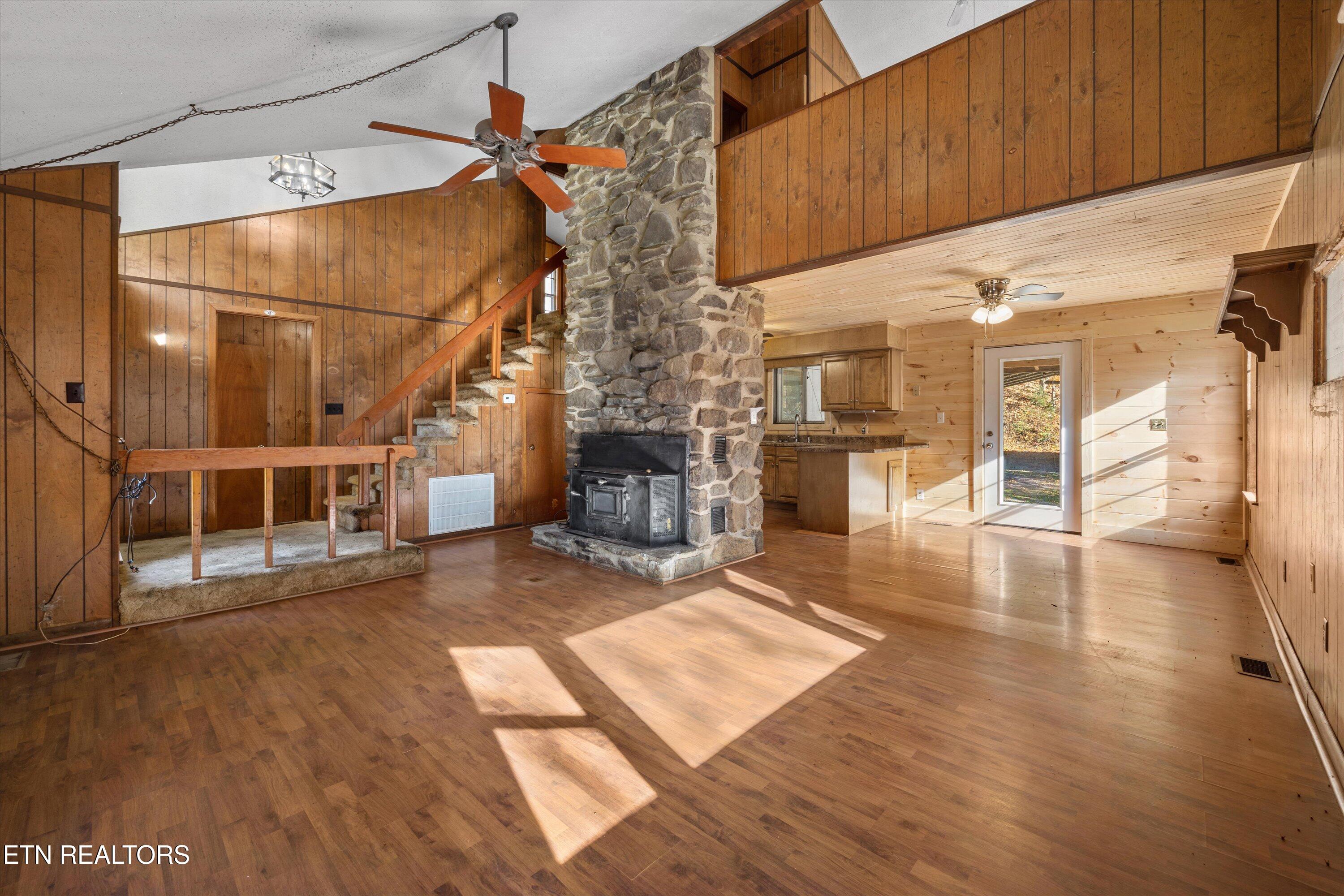 320 Caney Branch Road Tellico Plains, TN 37385 - Photo 4 of 35 04-320 Caney Br Rd 17