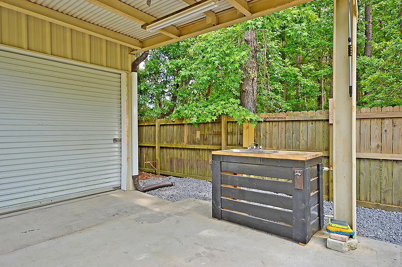 2047 Highway 61 Ridgeville, SC 29472 - Photo 28 of 30 Fish cleaning station