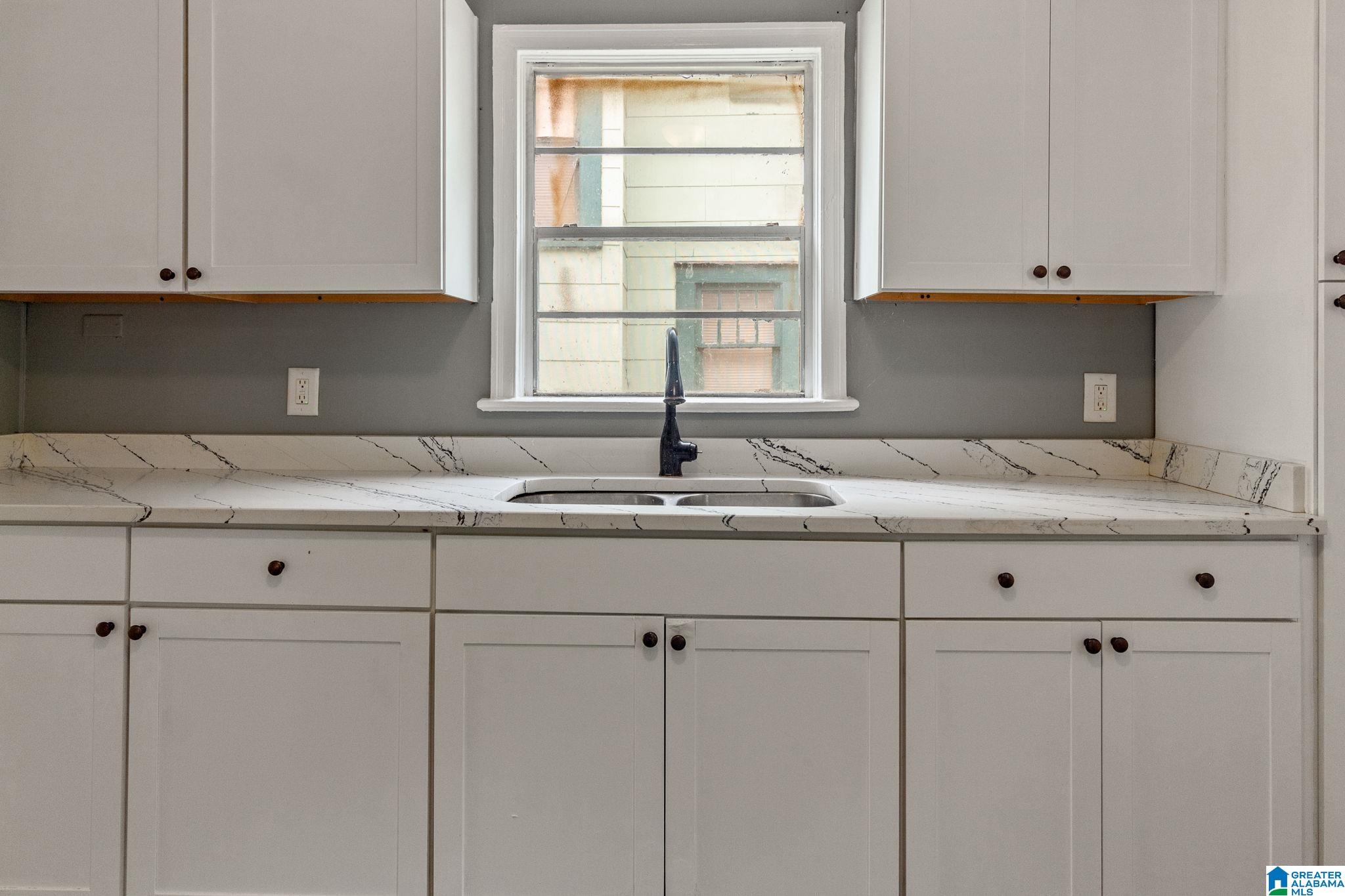 1468 Pike Road Birmingham, AL 35218 - Photo 4 of 30 Gallery Image 4