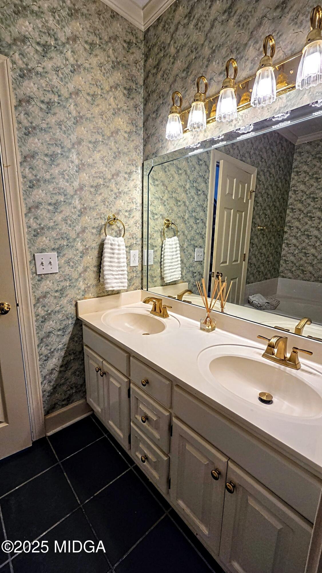 107 North Wellington Macon, GA 31210 - Photo 21 of 23 a bathroom with a sink and a mirror