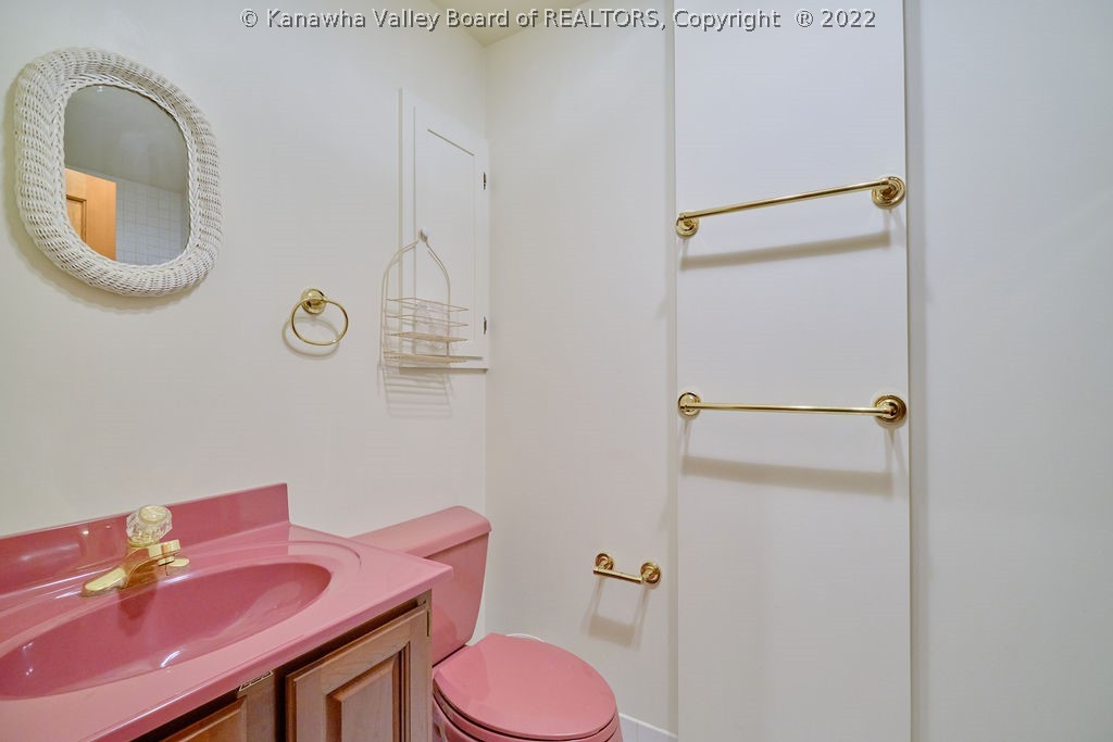 1532 Bridge Road, Unit C Charleston, WV 25314 - Photo 26 of 28 Gallery Image 26