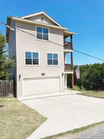 $1,675 | 1889 Windmere, Canyon Lake, TX 78133