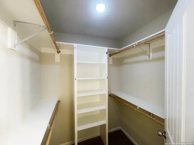 $1,750 | 1889 Windmere, Canyon Lake, TX 78133