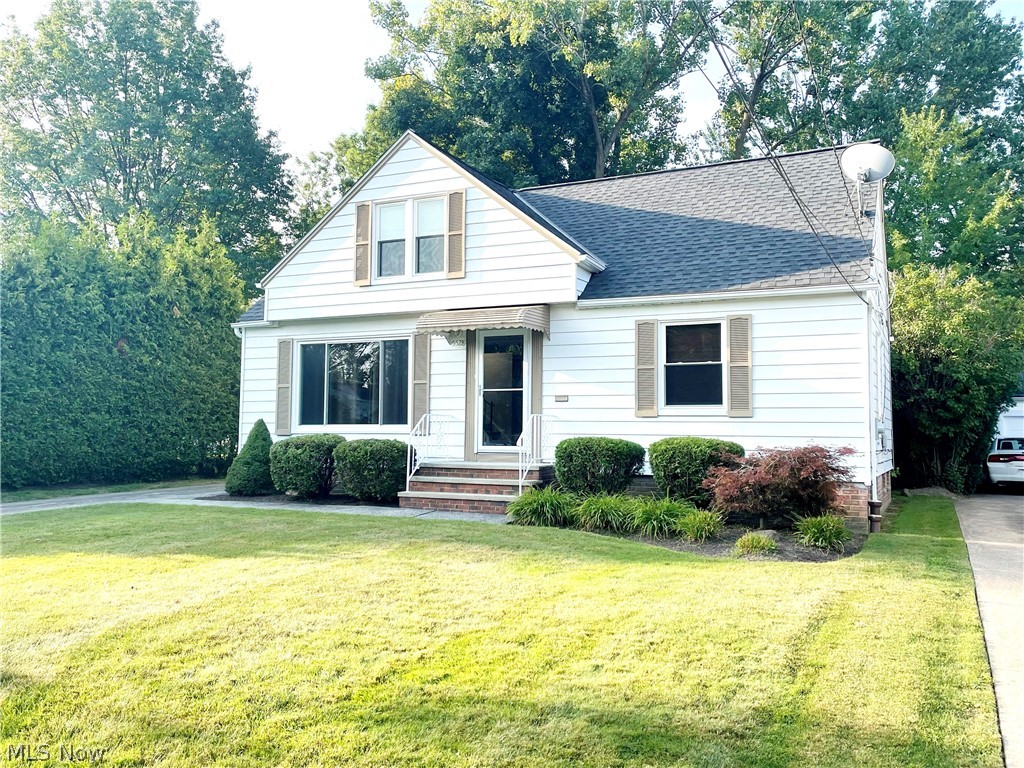 5528 Huron Road Lyndhurst, OH 44124 - Photo 2 of 26 5528 Huron Road