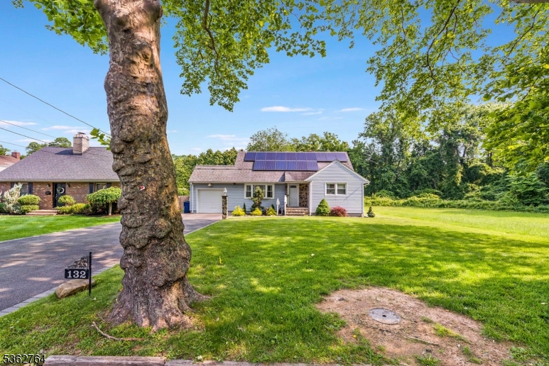132 Parkside Road Plainfield, NJ 07060 - Photo 2 of 34