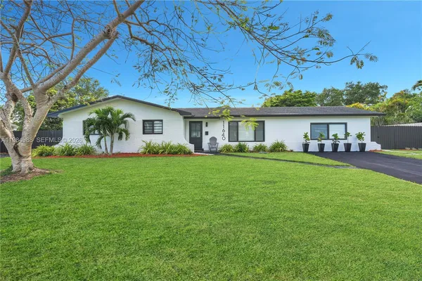 $7,200 | 11640 Southwest 99th Court, Miami, FL 33176