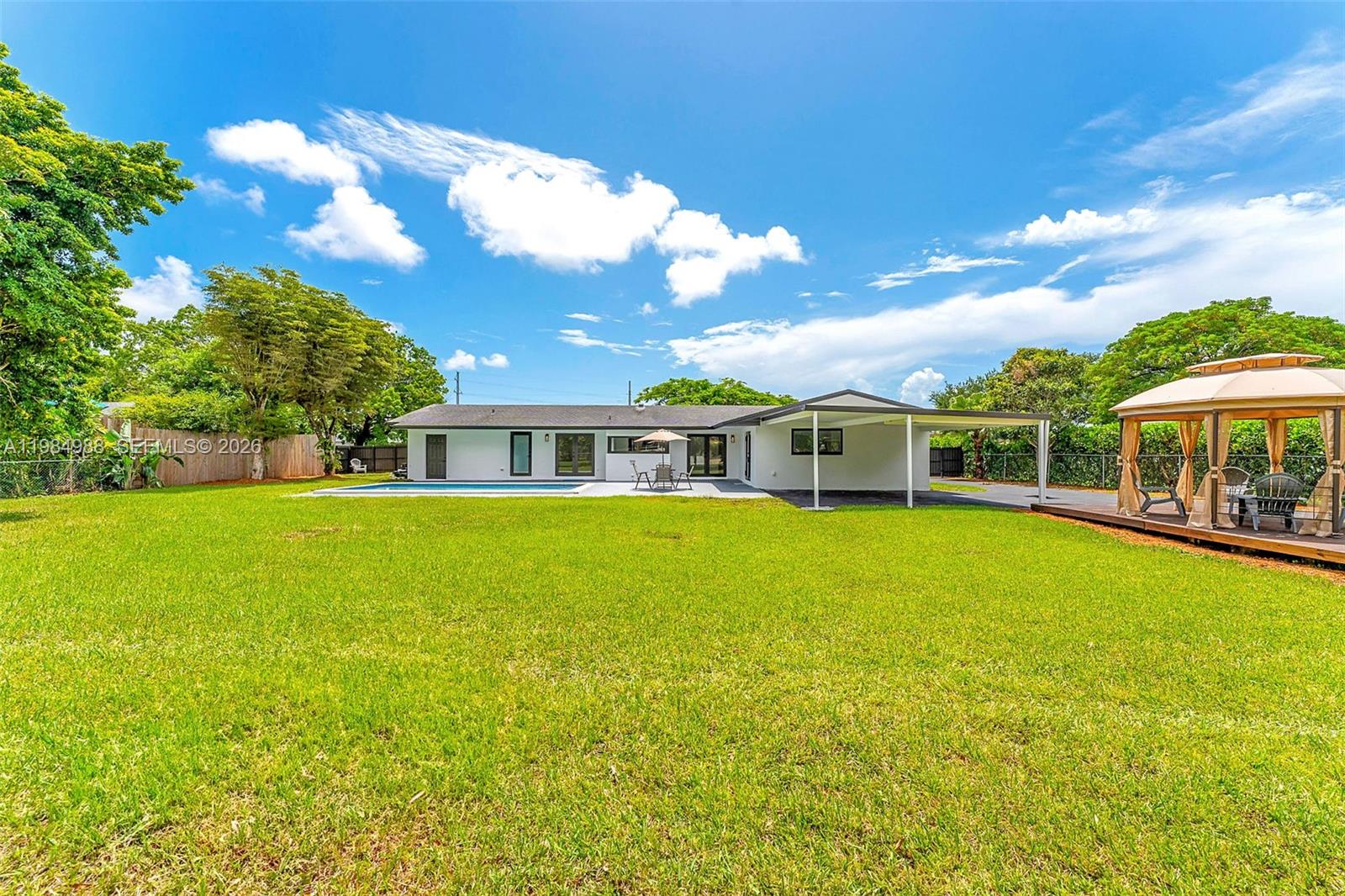 11640 Southwest 99th Court Miami, FL 33176 - Photo 33 of 41