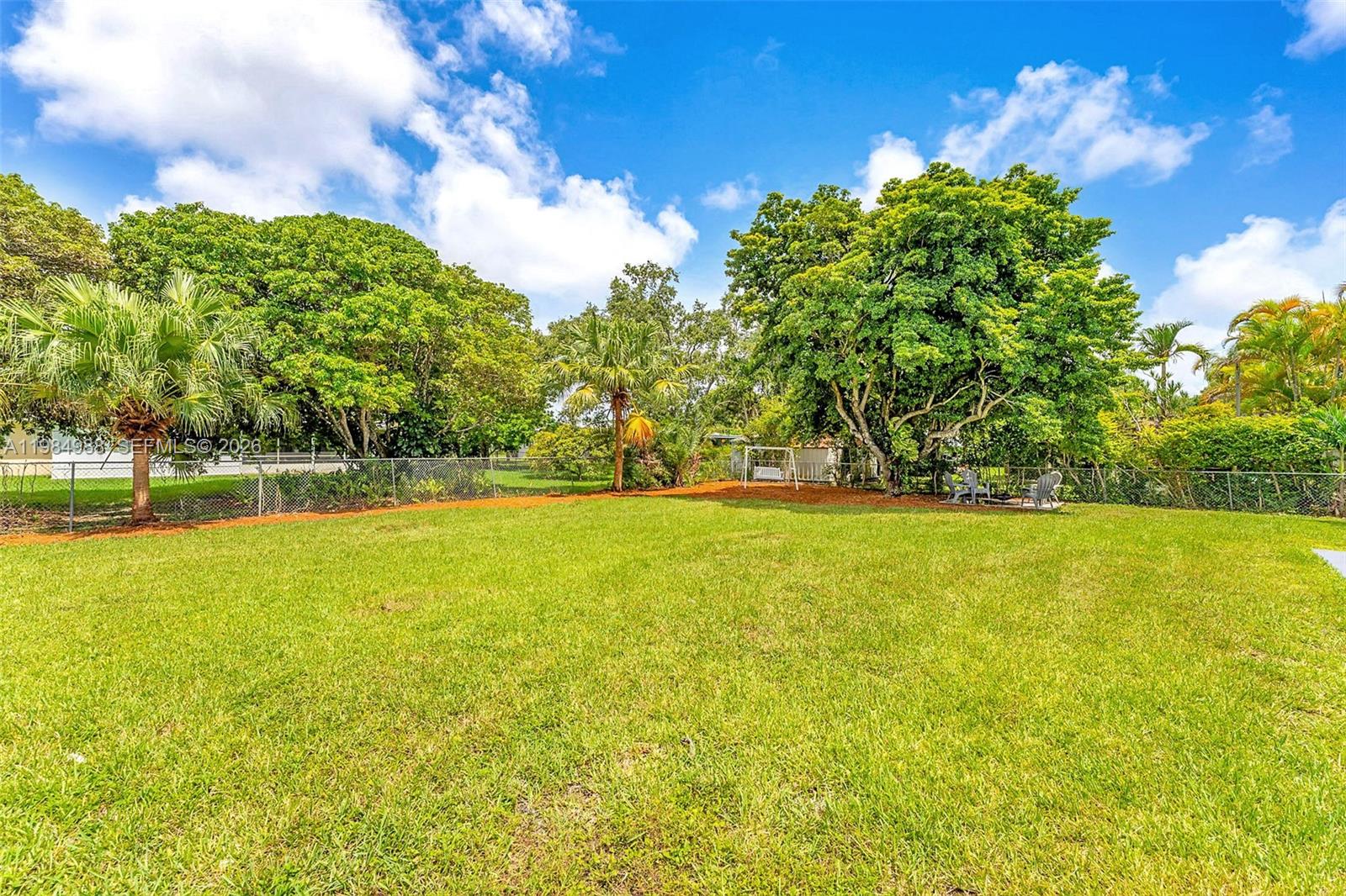 11640 Southwest 99th Court Miami, FL 33176 - Photo 38 of 41