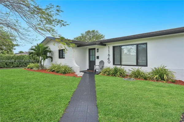 $7,300 | 11640 Southwest 99th Court, Miami, FL 33176