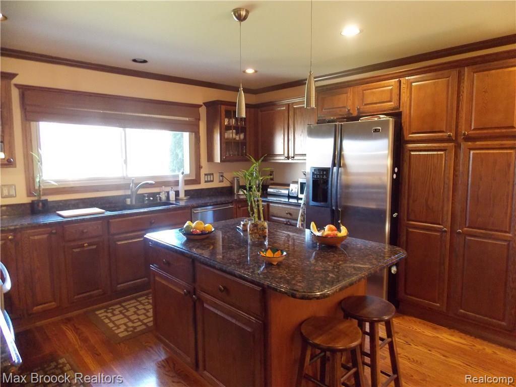 2551 West Wattles Road Troy, MI 48098 - Photo 3 of 26 DSCN0749.JPG