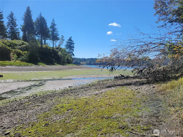 $149,900 | 930 East Wilson Way, Grapeview, WA 98546