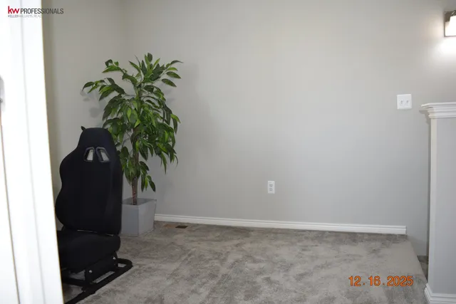 $3,000 | 30295 Berghway Trail, Warren, MI 48092