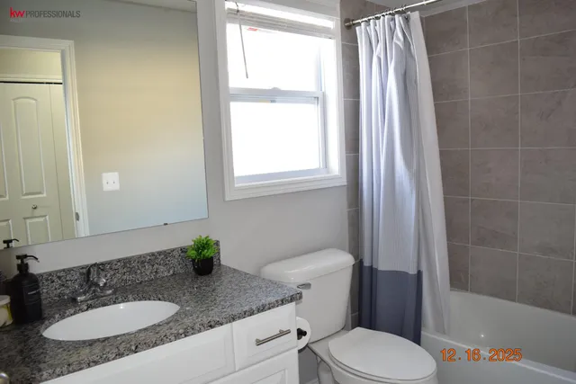 $3,000 | 30295 Berghway Trail, Warren, MI 48092