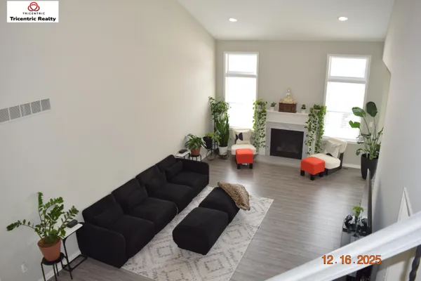 $2,850 | 30295 Berghway Trail, Warren, MI 48092