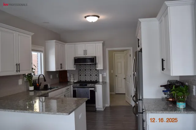 $3,000 | 30295 Berghway Trail, Warren, MI 48092