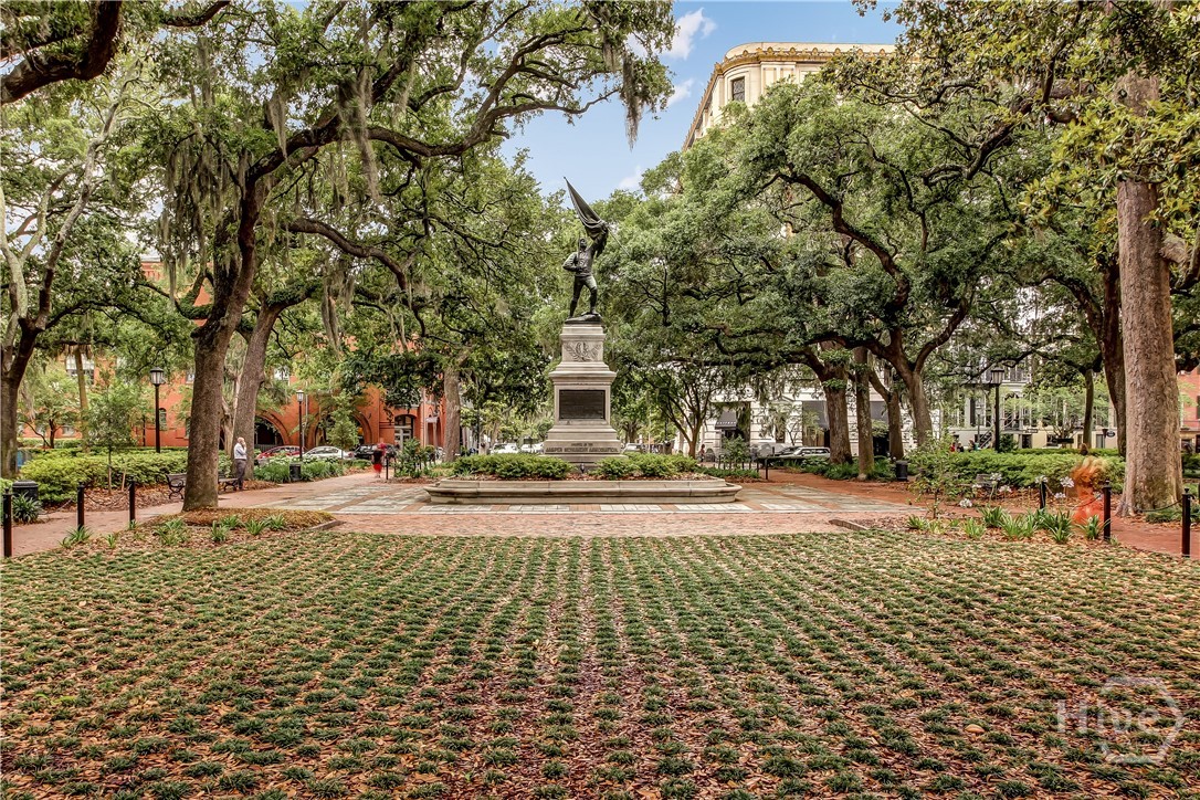 412 Legends Court Savannah, GA 31421 - Photo 25 of 27 Historic square