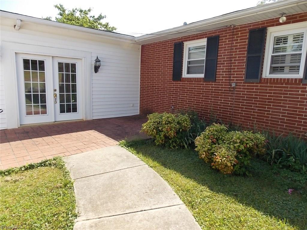 274 Turner Mountain Road Mount Airy, NC 27030 - Photo 12 of 16 Patio