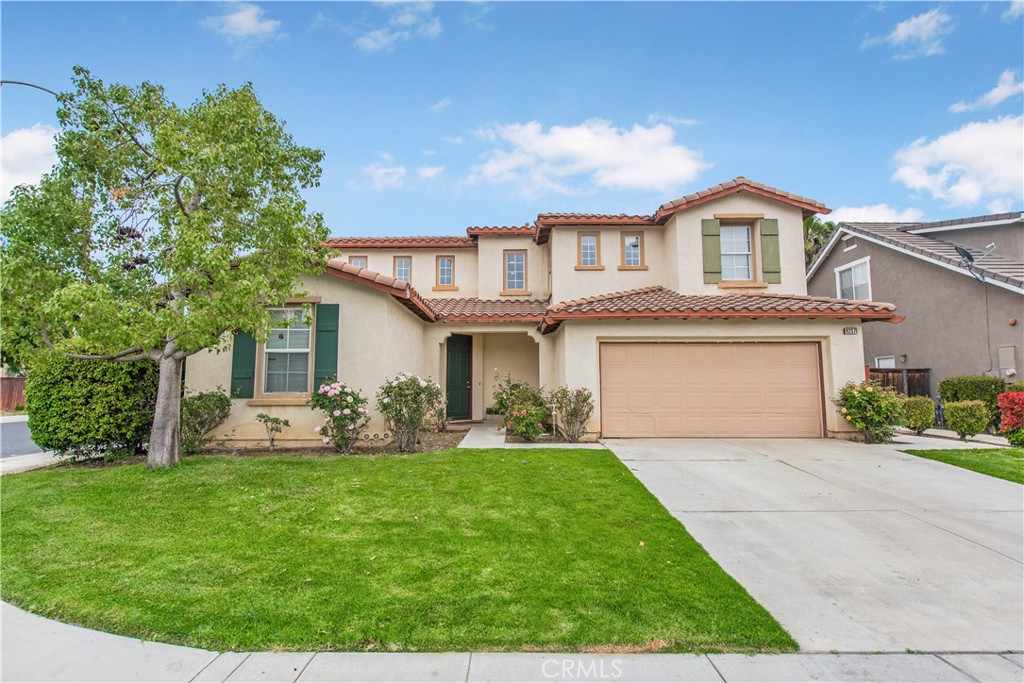 4237 Pondhill Court Riverside, CA 92505 - Photo 1 of 1 a front view of house with yard and green space
