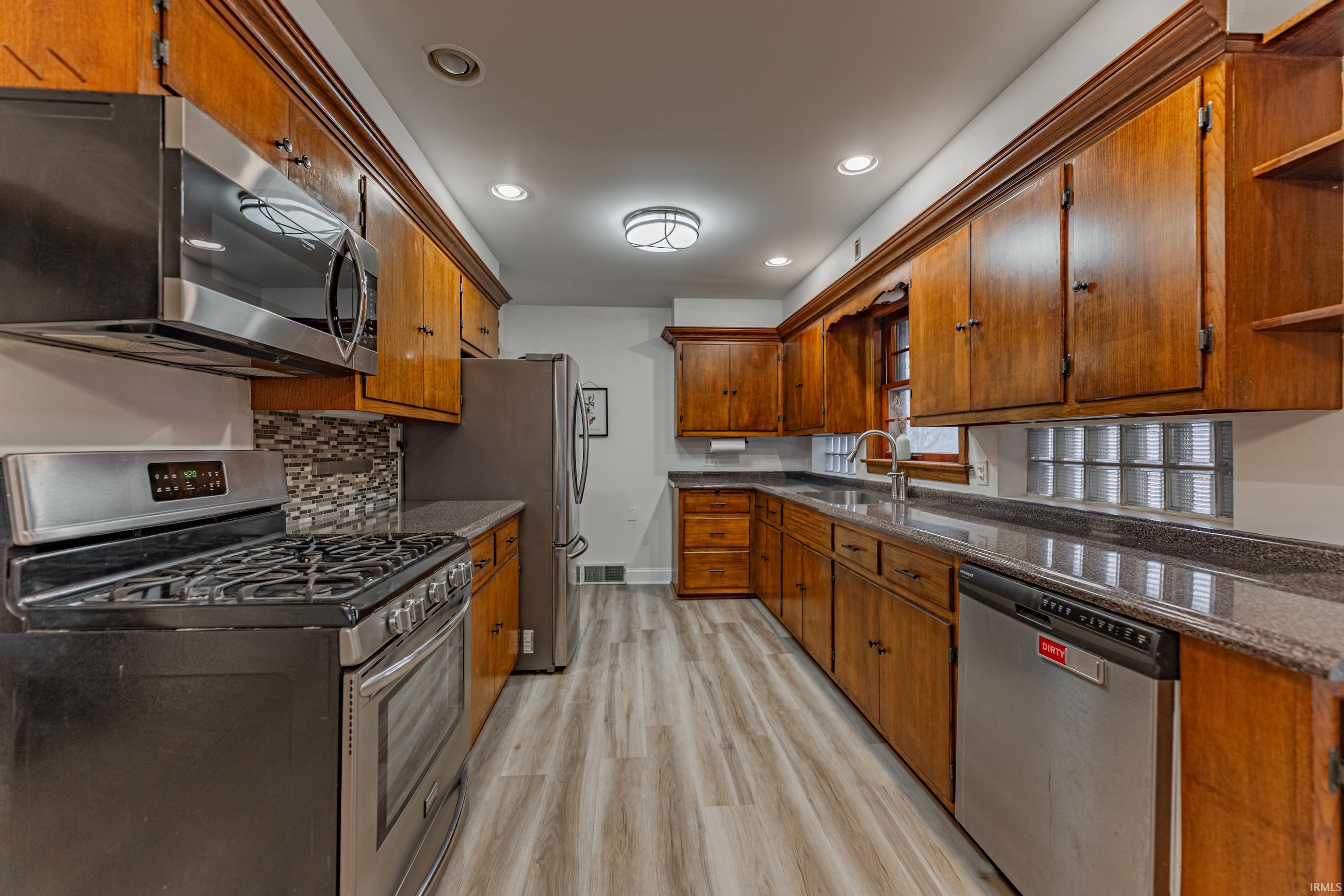 3008 North Red Bank Road Evansville, IN 47720 - Photo 10 of 35