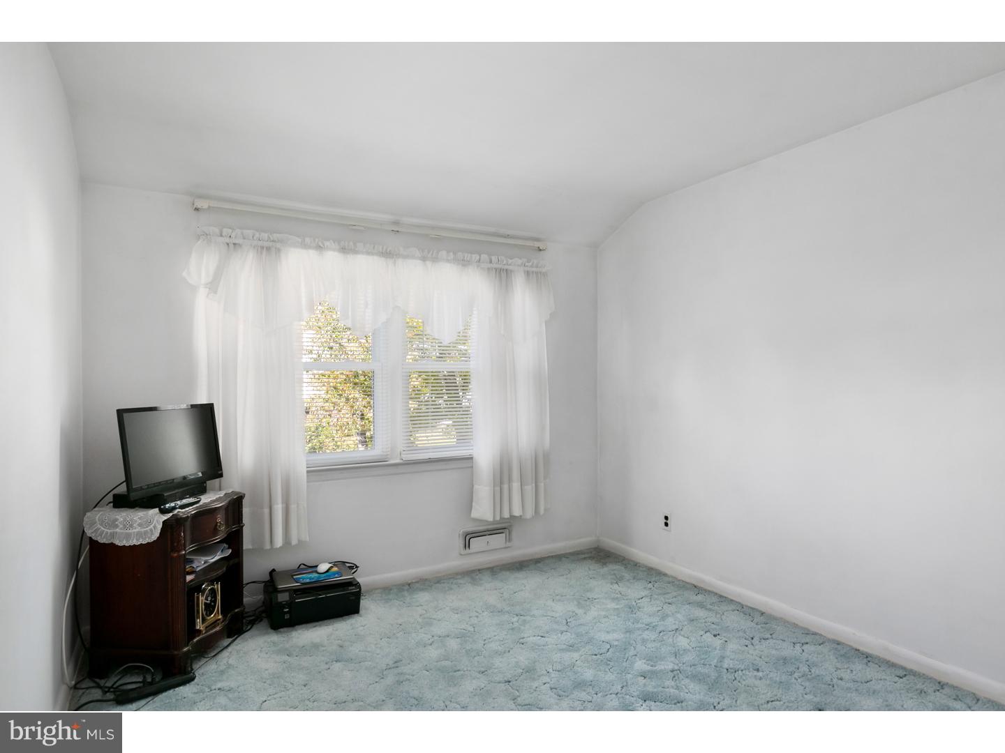112 Antietam Road Cherry Hill, NJ 08034 - Photo 14 of 19 Bedroom 3