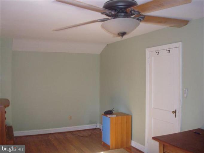 33 Tanglewood Road Catonsville, MD 21228 - Photo 14 of 19 Bedroom