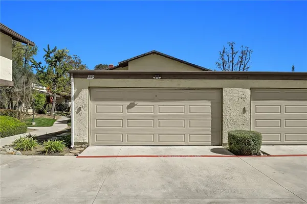 a view of a garage