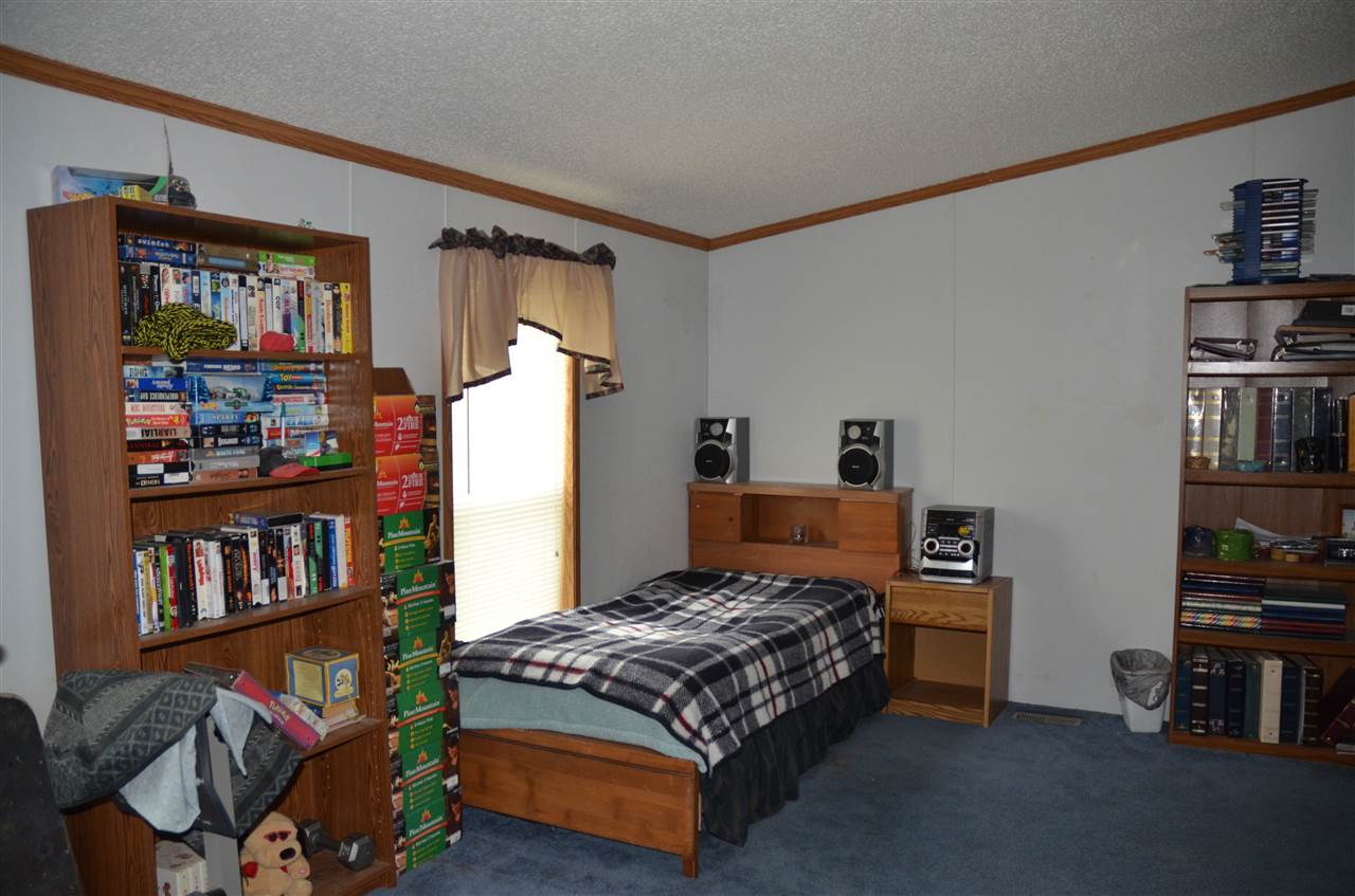 4175 Beard Road Loogootee, IN 47553 - Photo 10 of 13