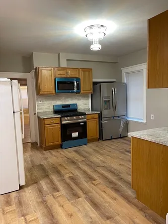 $3,300 | 52 Houghton Street, Unit 1, Worcester, MA 01604