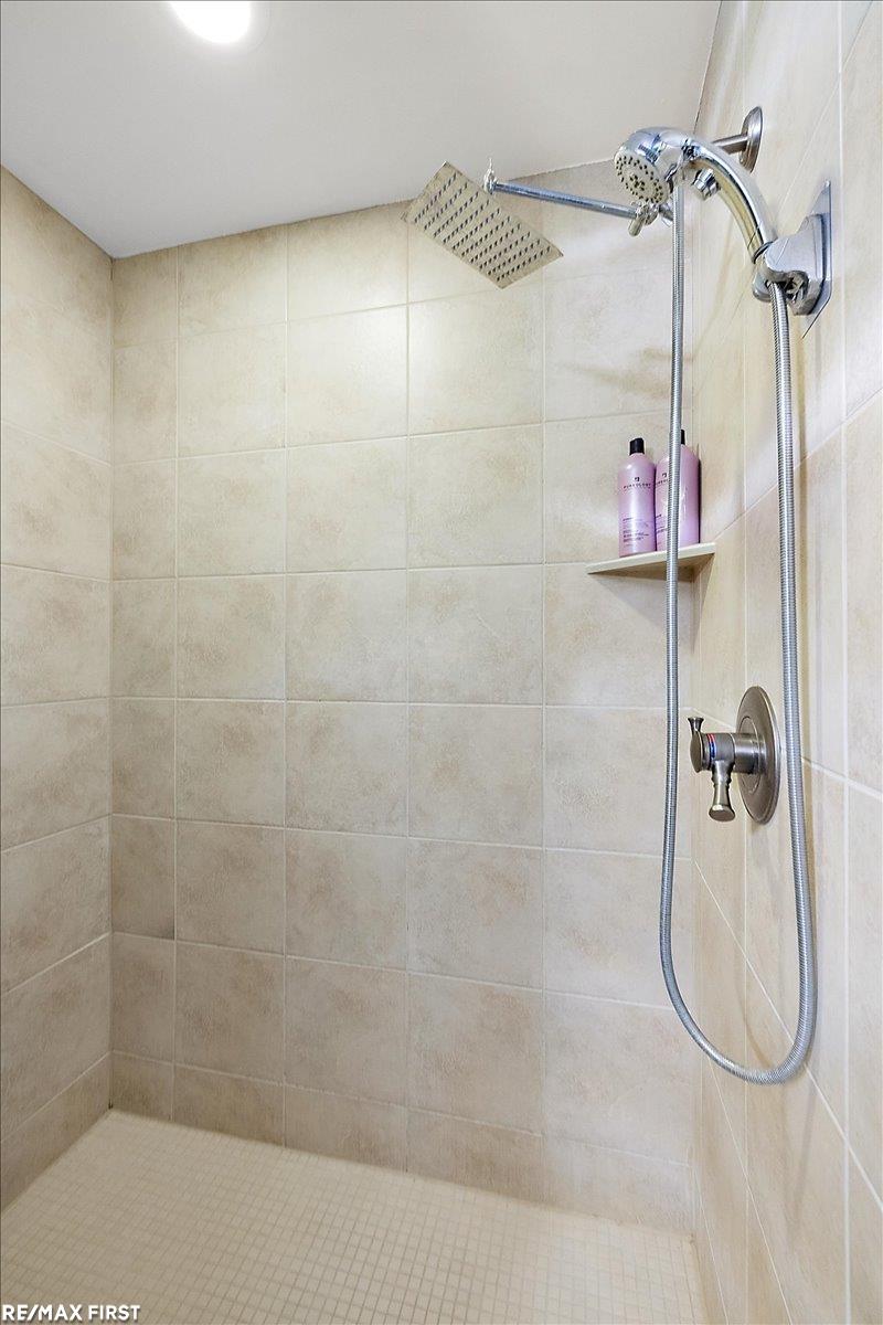 714 North Main Street, Unit 204 Rochester, MI 48307 - Photo 40 of 77