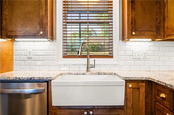 $379,000 | 313 St Landry Drive, Pineville, LA 71360