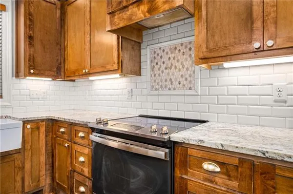 $379,000 | 313 St Landry Drive, Pineville, LA 71360