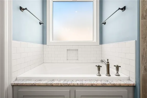 $379,000 | 313 St Landry Drive, Pineville, LA 71360