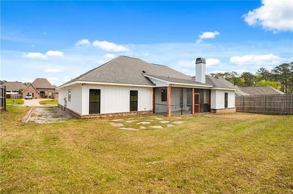 $379,000 | 313 St Landry Drive, Pineville, LA 71360