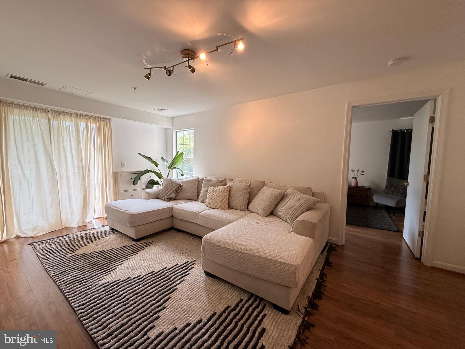 1043 Gardenview Loop, Unit 203 Woodbridge, VA 22191 - Photo 25 of 56