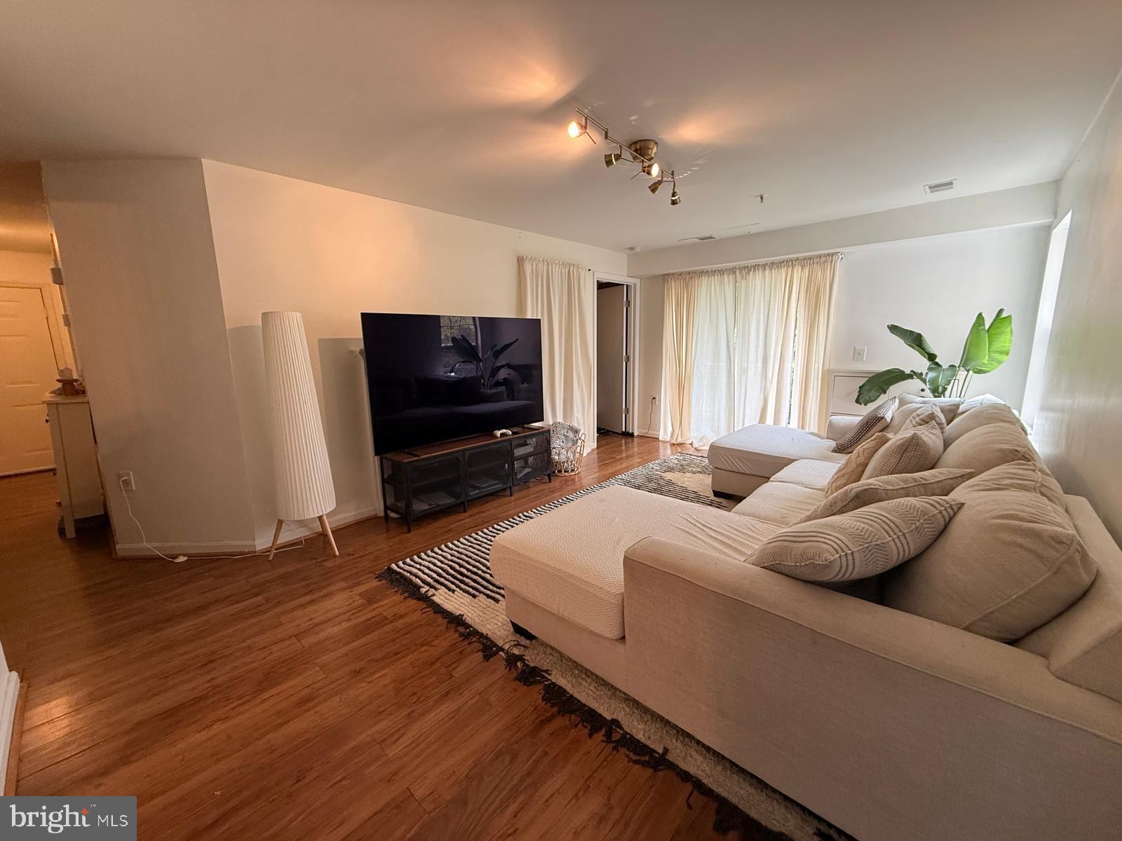 1043 Gardenview Loop, Unit 203 Woodbridge, VA 22191 - Photo 28 of 56