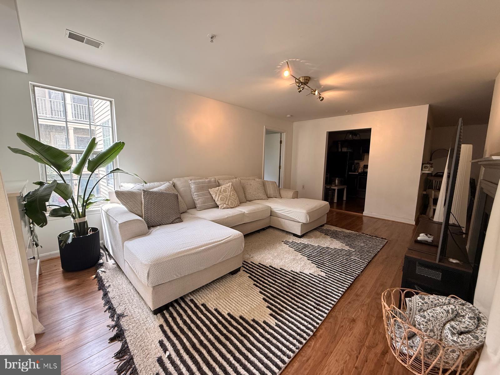 1043 Gardenview Loop, Unit 203 Woodbridge, VA 22191 - Photo 31 of 56
