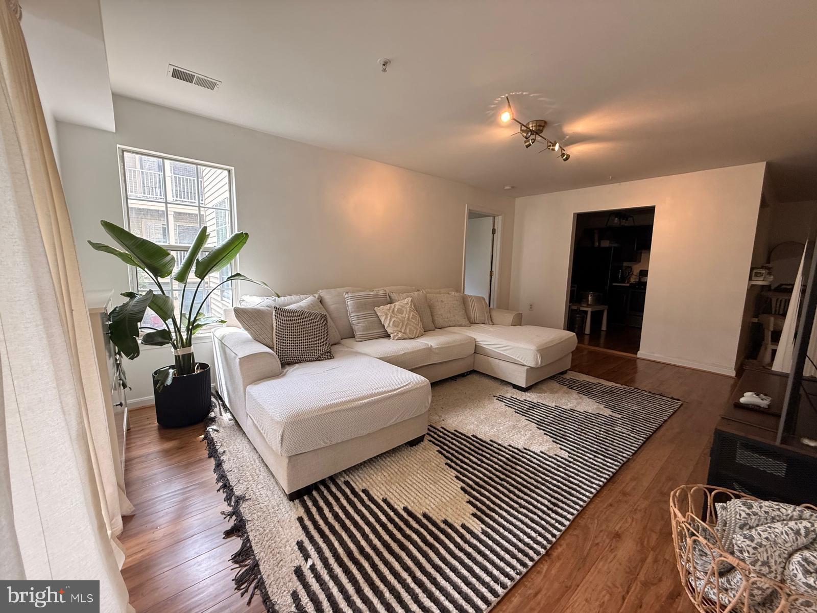 1043 Gardenview Loop, Unit 203 Woodbridge, VA 22191 - Photo 32 of 56