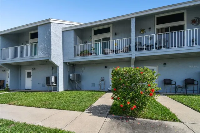 $2,700 | 2659 St Joseph Drive West, Unit 108, Dunedin, FL 34698