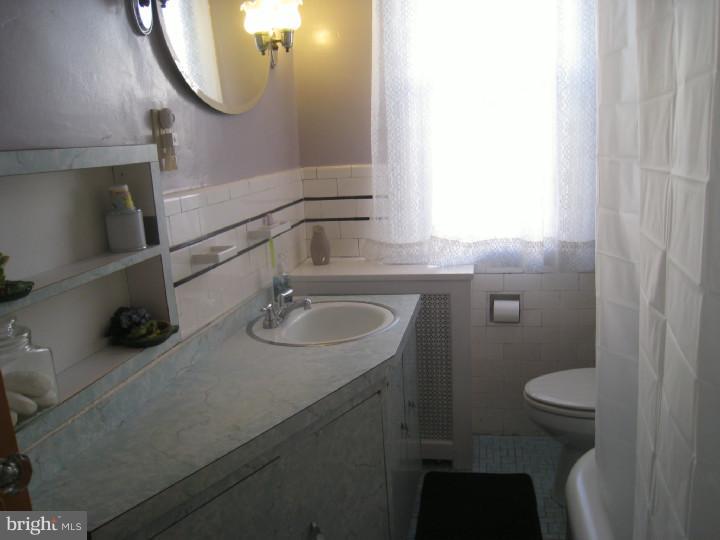 221 Shirley Road Upper Darby, PA 19082 - Photo 13 of 19 Bathroom