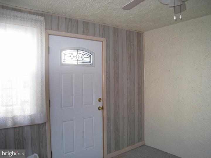 221 Shirley Road Upper Darby, PA 19082 - Photo 8 of 19 Enclosed Porch