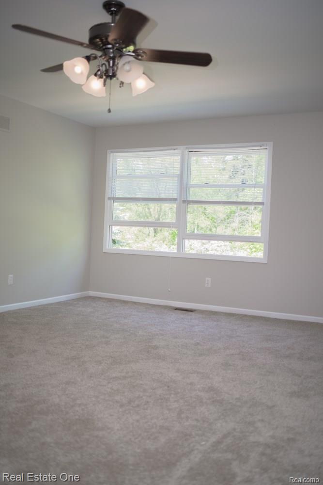3065 Courtfield Drive Rochester, MI 48309 - Photo 12 of 19 DSC_3783.jpg