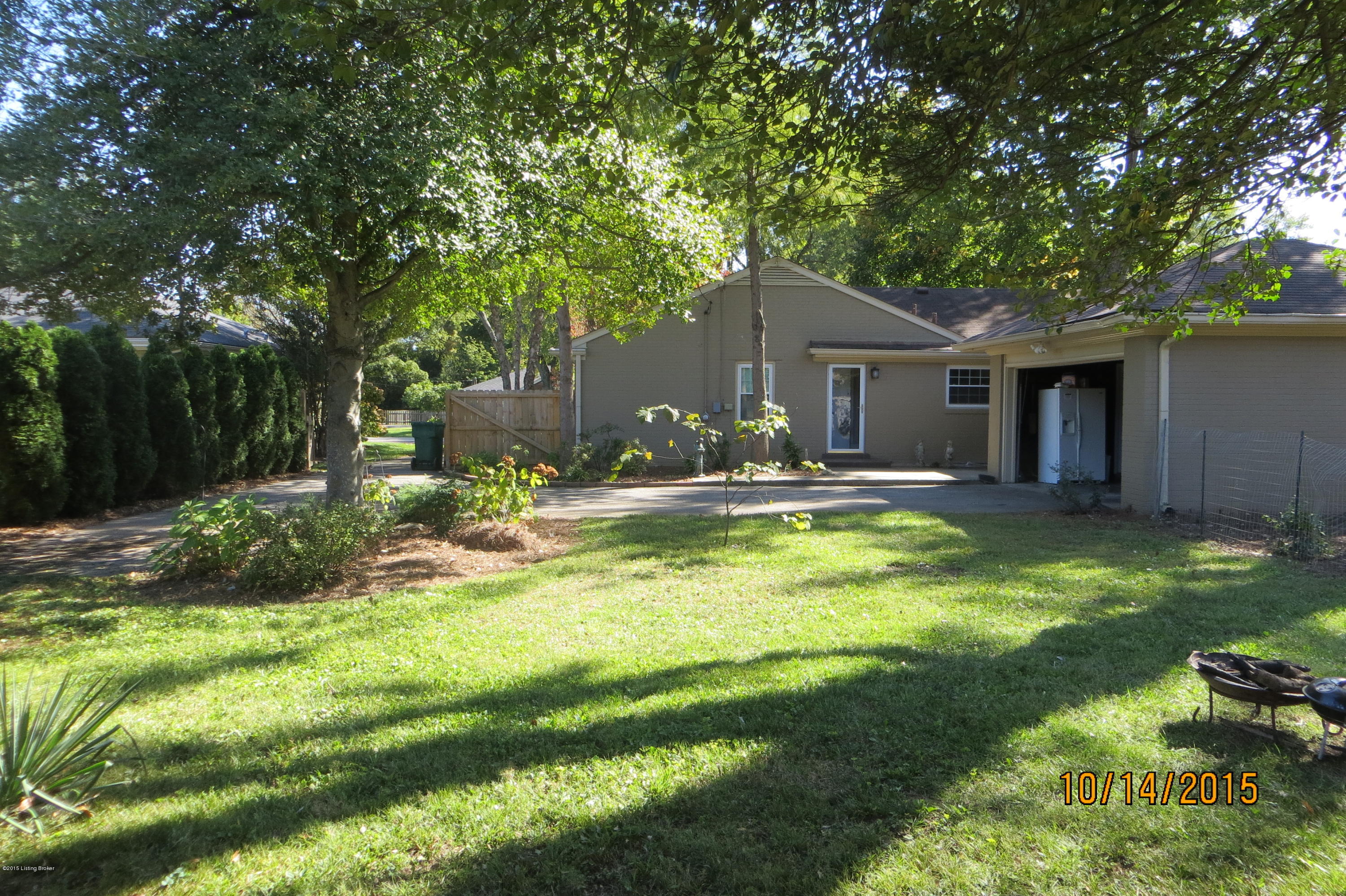 738 Wicklow Road Louisville, KY 40207 - Photo 12 of 33 011