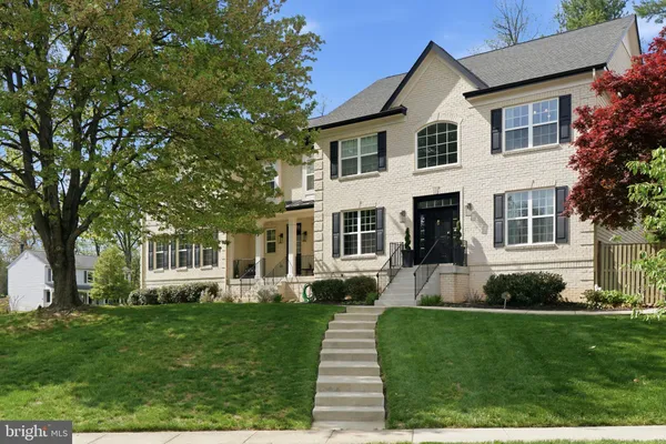 $1,795,000 | 11801 Dinwiddie Drive, Rockville, MD 20852