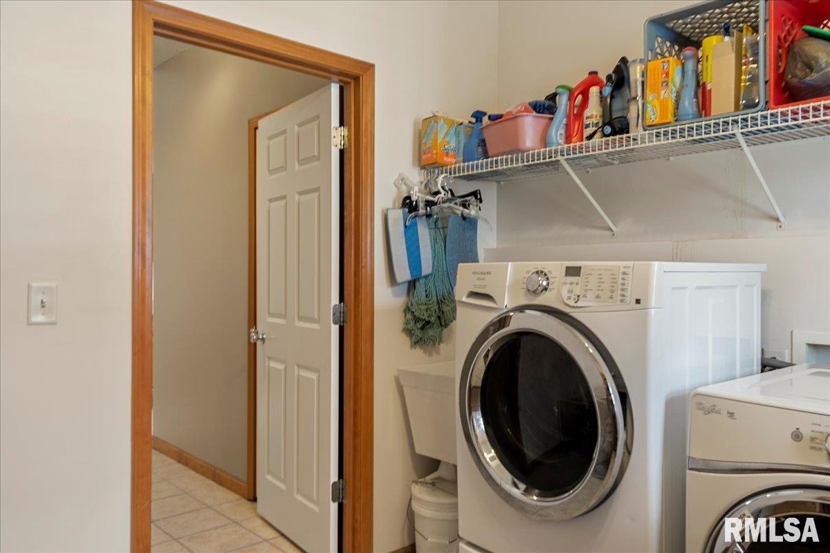 239 Maggie Drive Springfield, IL 62711 - Photo 25 of 62 Gallery Image 25